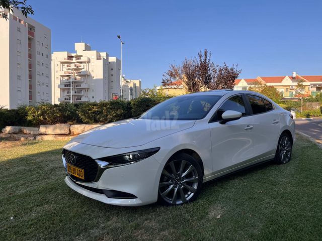 מאזדה 3