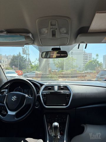 סוזוקי קרוסאובר