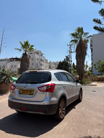 סוזוקי קרוסאובר