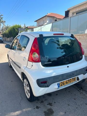 פיג'ו 107