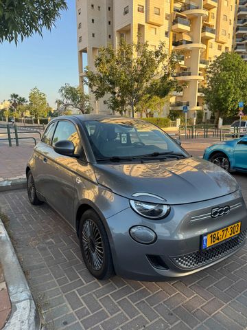 פיאט 500E