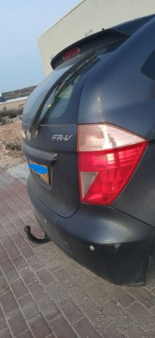 מודעת רכב הונדה FR-V