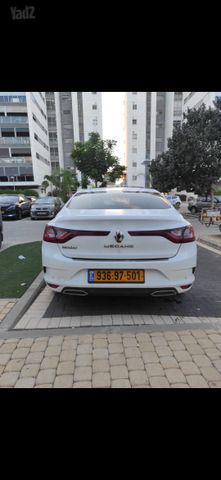 רנו מגאן