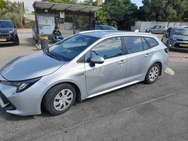 מודעת רכב טויוטה קורולה