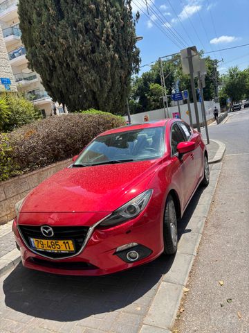 מאזדה 3
