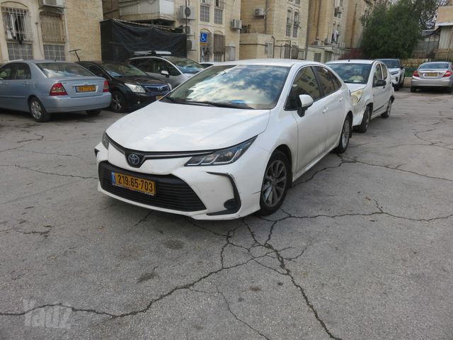 טויוטה קורולה