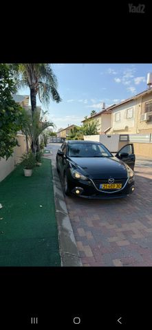 מודעת רכב מאזדה 3