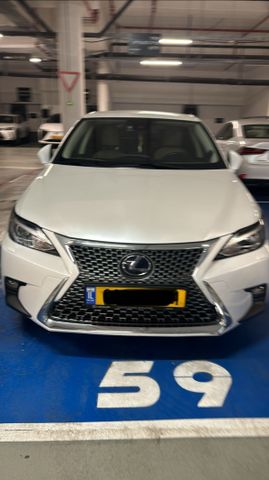מודעת רכב לקסוס CT