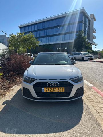 מודעת רכב אאודי A1