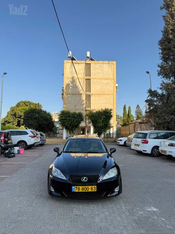 מודעת רכב לקסוס IS