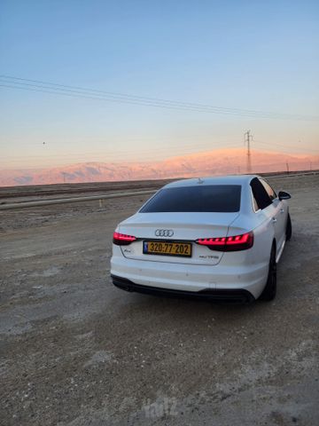 אאודי A4