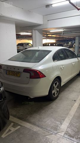 וולוו S60