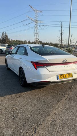 יונדאי אלנטרה