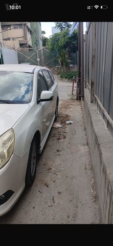 סובארו B4/לגאסי