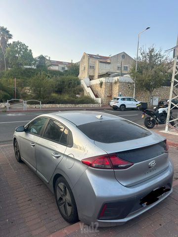 יונדאי איוניק