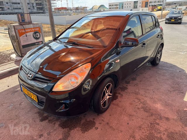 יונדאי i20