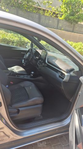 טויוטה C-HR