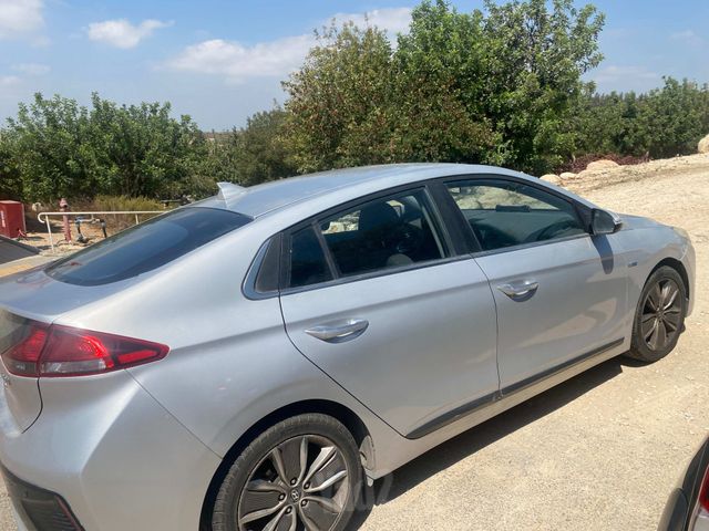 מודעת רכב יונדאי איוניק