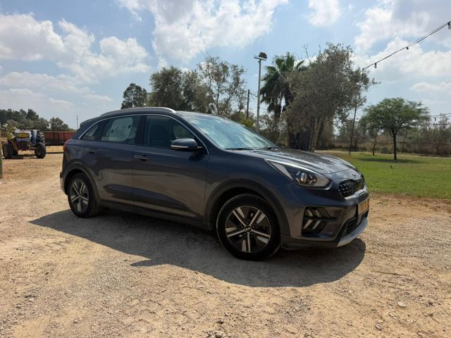קיה נירו
