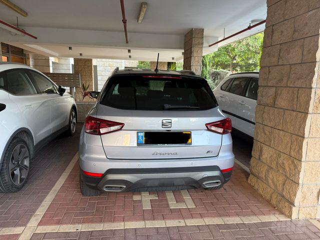 מודעת רכב סיאט ארונה