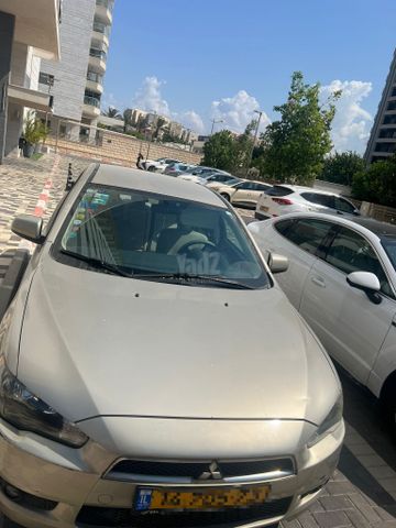 מיצובישי לנסר