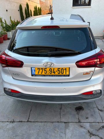 מודעת רכב יונדאי i20