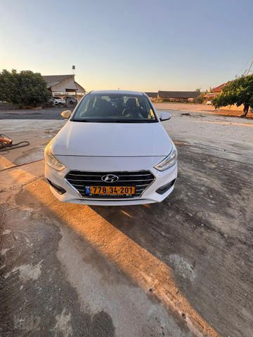 יונדאי אקסנט i25