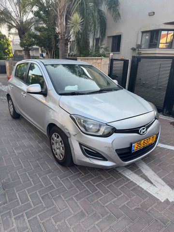 יונדאי i20