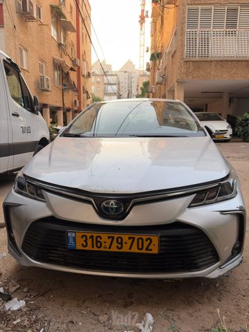 מודעת רכב טויוטה קורולה