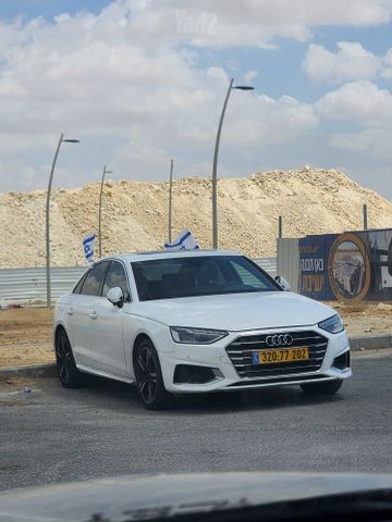 אאודי A4