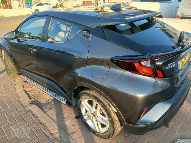 טויוטה C-HR