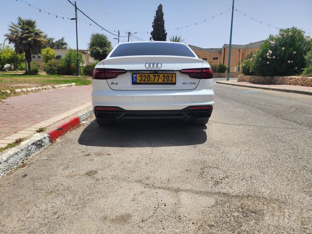 אאודי A4