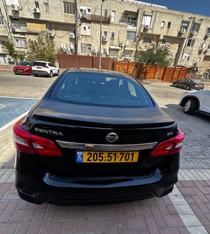 ניסאן סנטרה