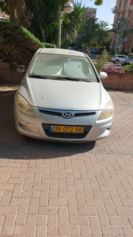 יונדאי i30