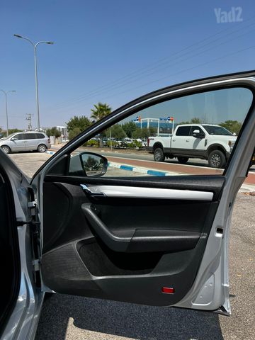 סקודה אוקטביה
