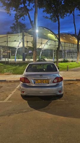 טויוטה קורולה