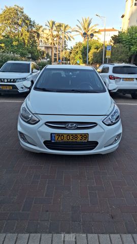 יונדאי אקסנט i25
