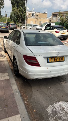 מודעת רכב מרצדס-בנץ C-class