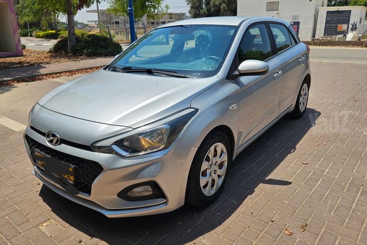 מודעת רכב יונדאי i20
