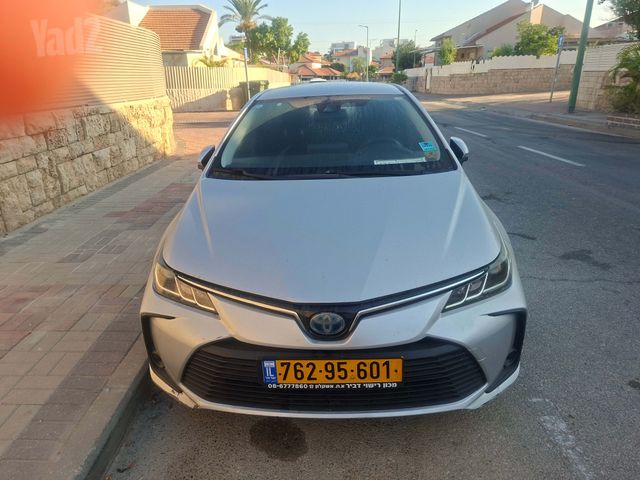 טויוטה קורולה