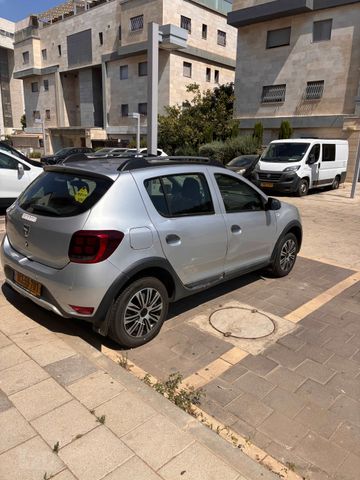 דאצ'יה סנדרו