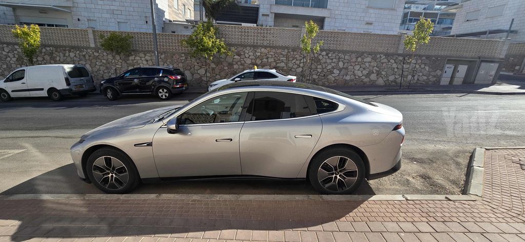 מודעת רכב אקספנג P7