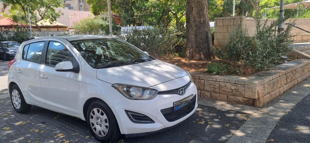 מודעת רכב יונדאי i20