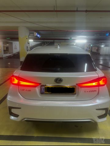 לקסוס CT