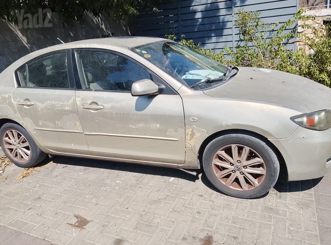 מודעת רכב מאזדה 3