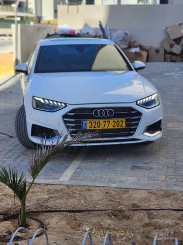 אאודי A4