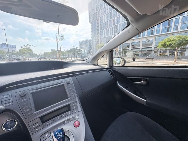 טויוטה פריוס