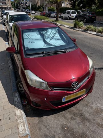 טויוטה יאריס