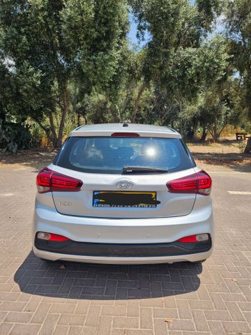 יונדאי i20