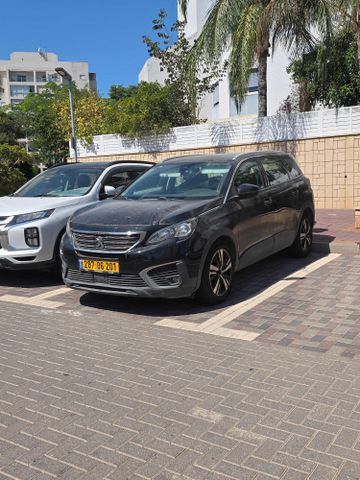 מודעת רכב פיג'ו 5008